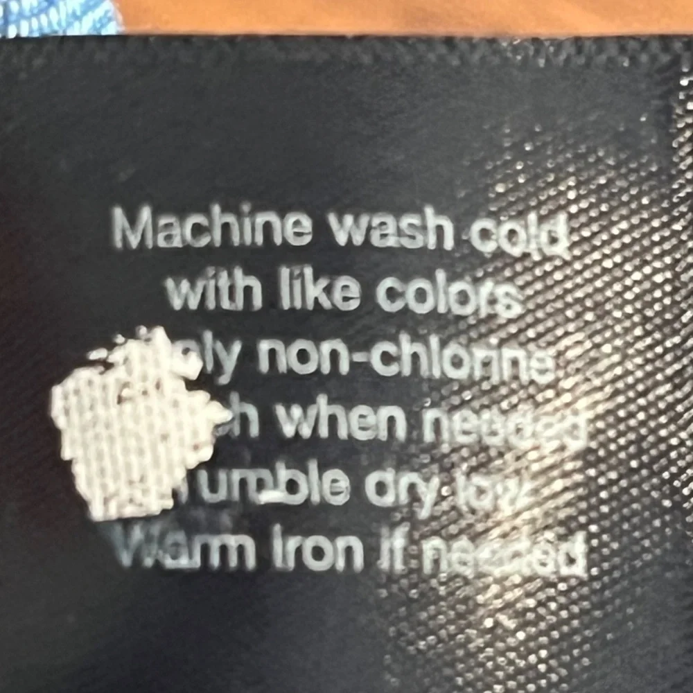 Lane Bryant Top Women 26 Blue Denim Ruffle Smocked Neutral Boho Western Cowgirl - Picture 13 of 14